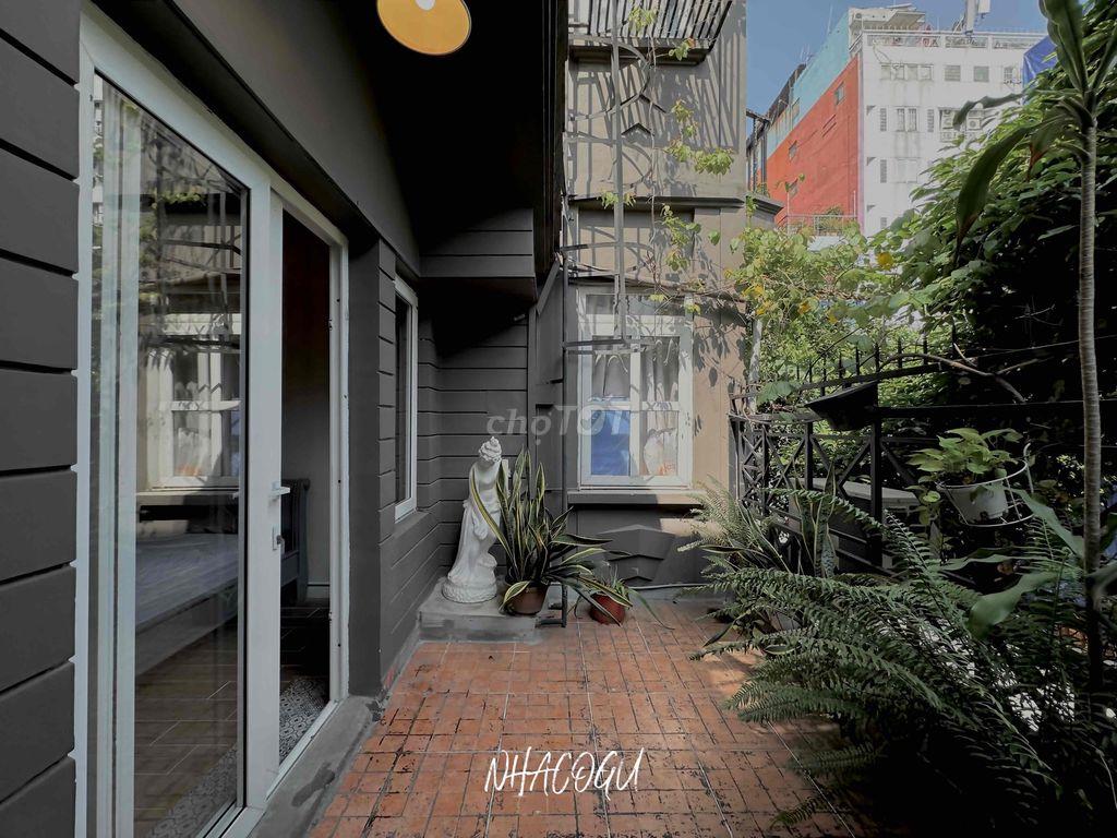 cho thuê căn hộ studio ban công - rộng 40m2 - style cổ điển