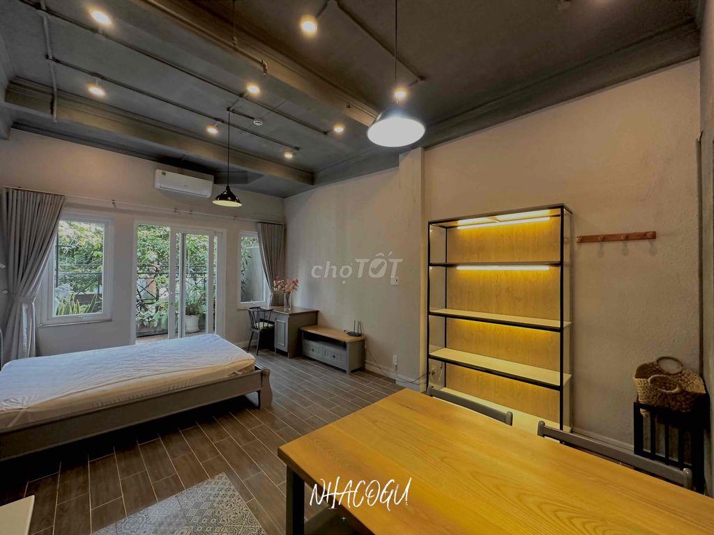 cho thuê căn hộ studio ban công - rộng 40m2 - style cổ điển