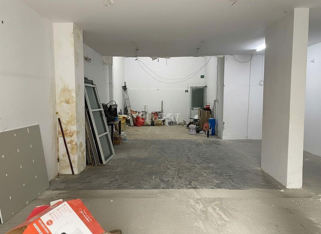 Cho thuê mặt bằng MT 600 Cộng Hòa, Tân Bình, 81m², giá 28 triệu/tháng