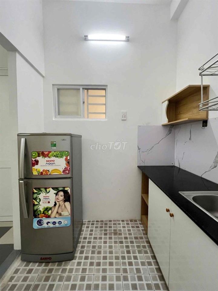PHÒNG TRỌ GIÁ RẺ, TÁCH BẾP, SÁT NGÃ TƯ BẢY HIỀN- NĂM CHÂU, TÂN BÌNH