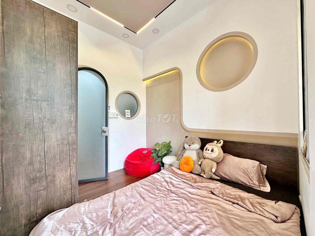 SIÊU PHẨM CĂN HỘ 2 PHÒNG NGỦ, FULL NỘI THẤT CAO CẤP, LẠC LONG QUÂN TB