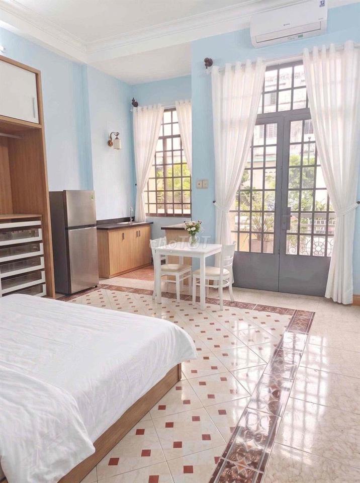PHÒNG BAN CÔNG FULL NỘI THẤT, HOÀNG VĂN THỤ-TÂN BÌNH