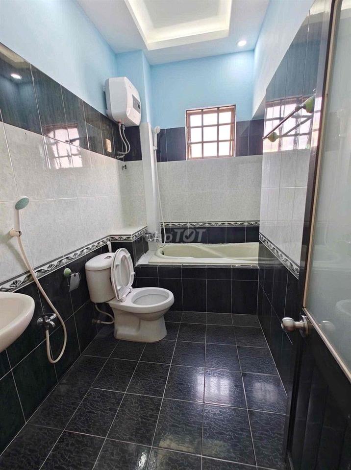 PHÒNG BAN CÔNG FULL NỘI THẤT, HOÀNG VĂN THỤ-TÂN BÌNH