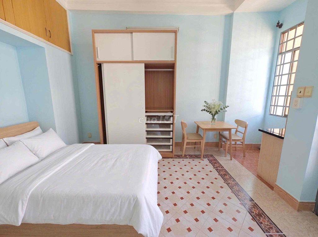 PHÒNG BAN CÔNG FULL NỘI THẤT, HOÀNG VĂN THỤ-TÂN BÌNH