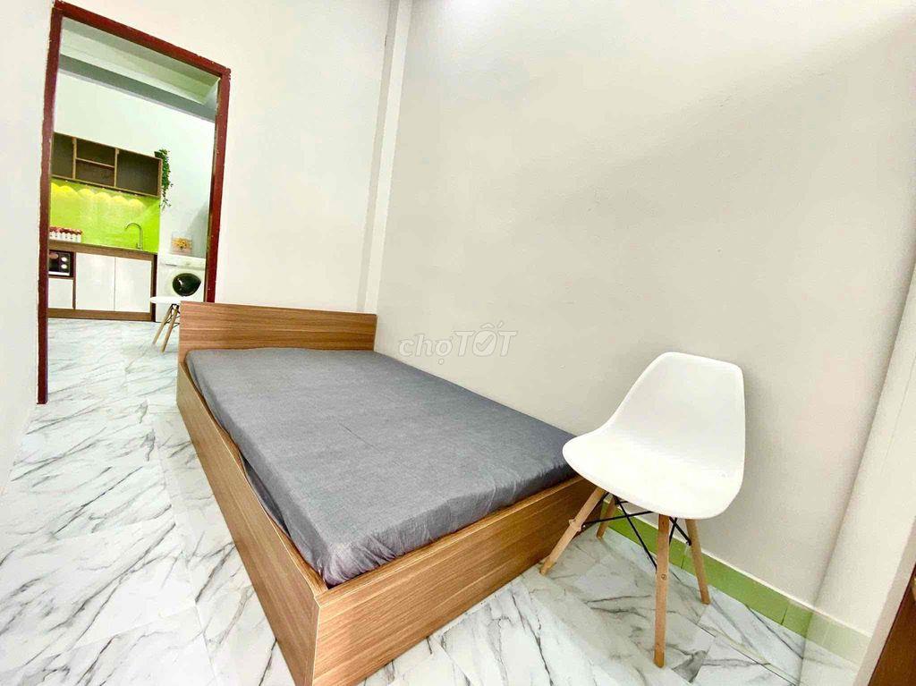 2 PHÒNG NGỦ BAN CÔNG LỚN, GẦN NGÃ TƯ BẢY HIỀN-ETOWN