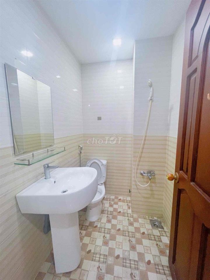 CHO THUÊ PHÒNG (2 PHÒNG NGỦ) NGAY CHÂN CẦU HOÀNG HOA THÁM, TÂN BÌNH