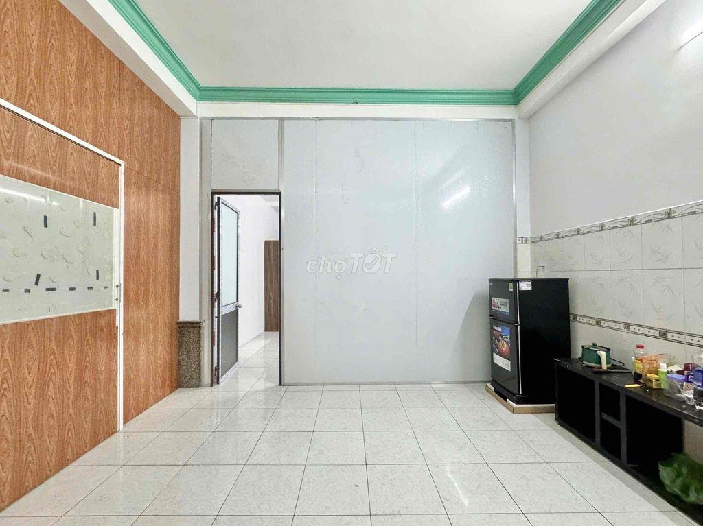 Chính Chủ Cho Thuê | 1PN Ban Công Rộng 50m2 | Điện Nước Siêu Rẻ