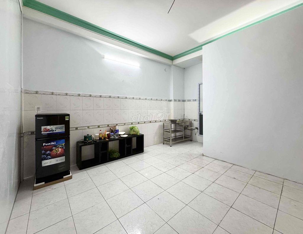 Chính Chủ Cho Thuê | 1PN Rộng 50m2 | Ban Công Thoáng Mát | Full NT