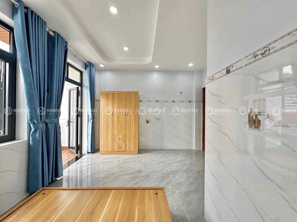 Bốc Seal Dự Án Mới | Kế Bên Huit | Ban Công Thoáng | Phí DV Siêu Rẻ