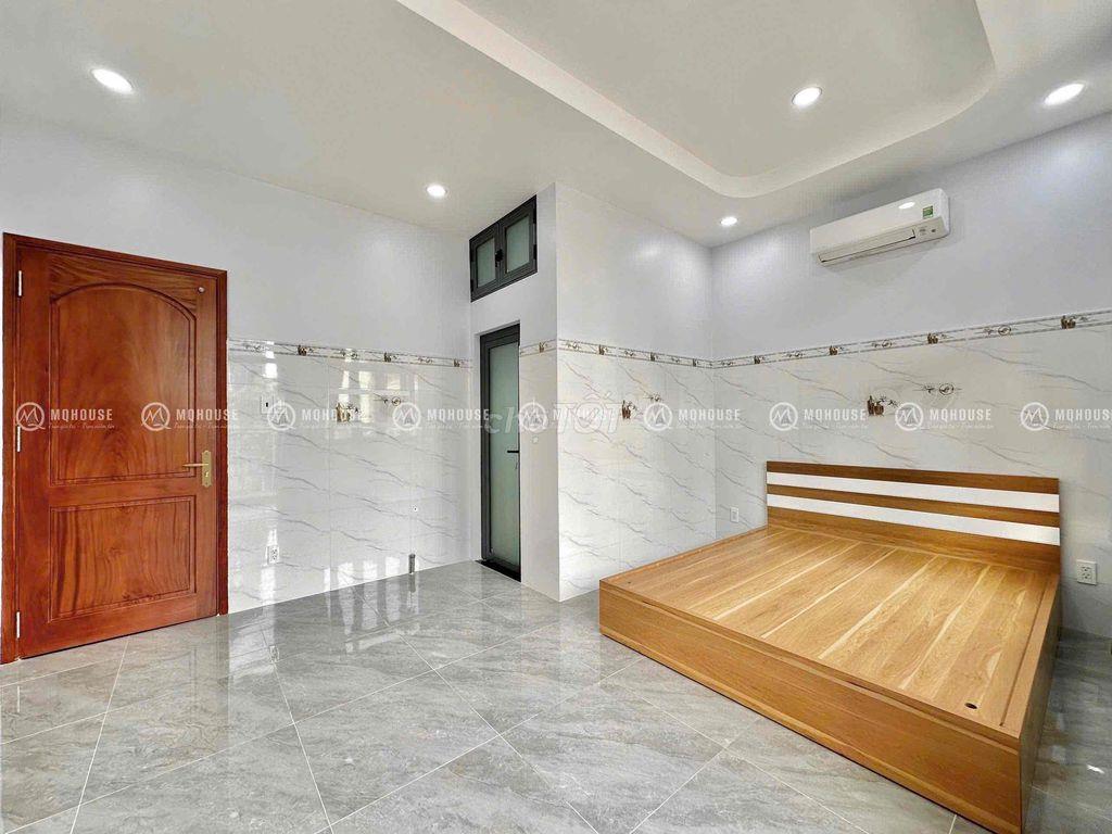 Bốc Seal Dự Án Mới | Kế Bên Huit | Ban Công Thoáng | Phí DV Siêu Rẻ