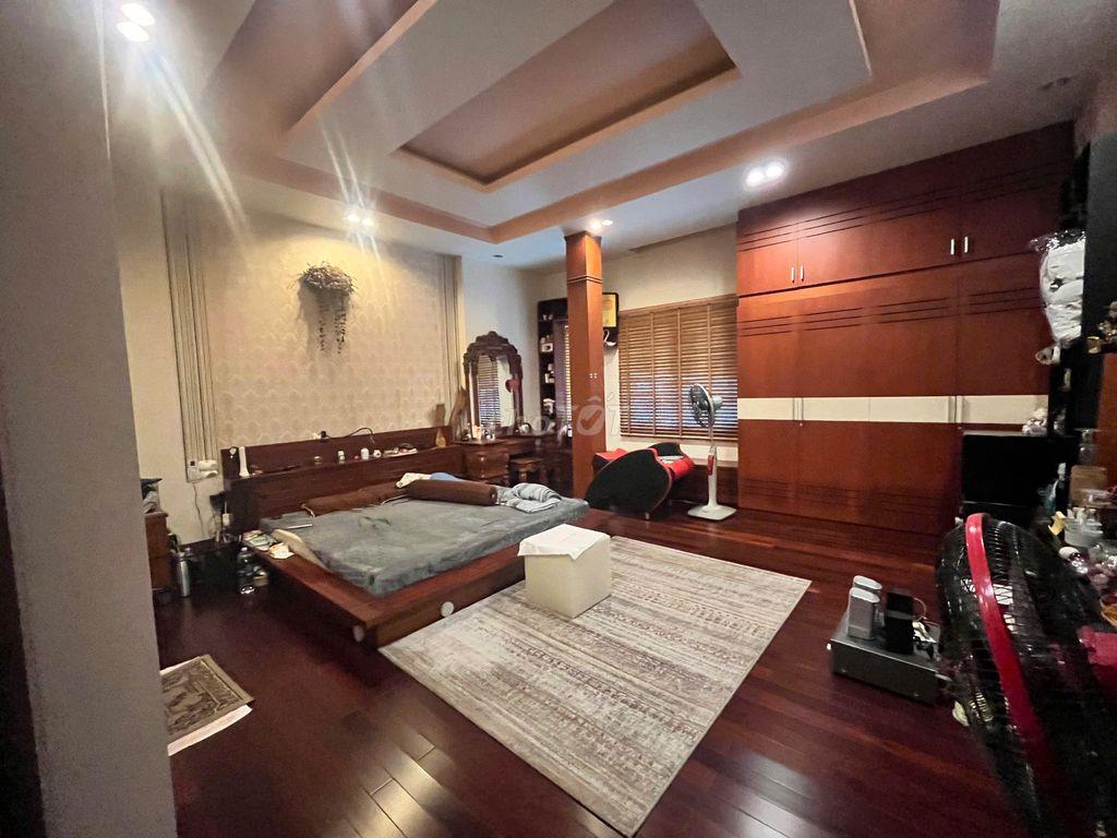 Nhà phố Thảo Điền- 8 Phòng Ngủ- Sân Thượng- 65 triệu 