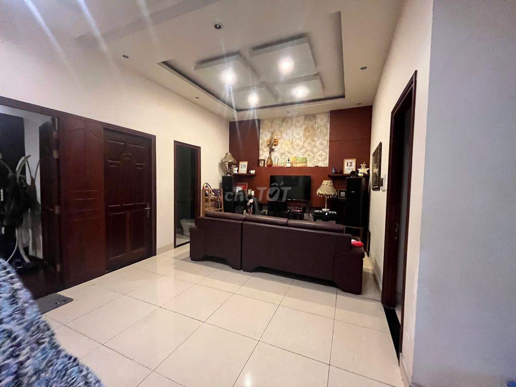Nhà phố Thảo Điền- 8 Phòng Ngủ- Sân Thượng- 65 triệu 