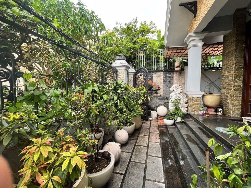 Nhà phố Thảo Điền- 8 Phòng Ngủ- Sân Thượng- 65 triệu 