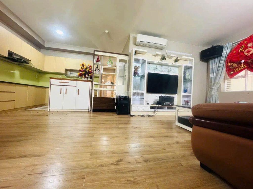 Cho thuê Ruby Garden 97m2 2PN nhà rộng, ban công giá 10 triệu/th