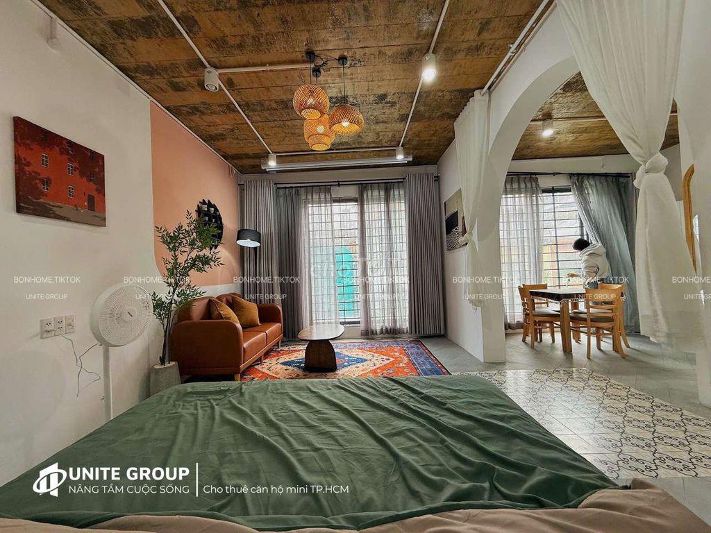 Khai trương Căn hộ Ban công - 50m2 - gần sân bay TSN • Hoàng Văn Thụ