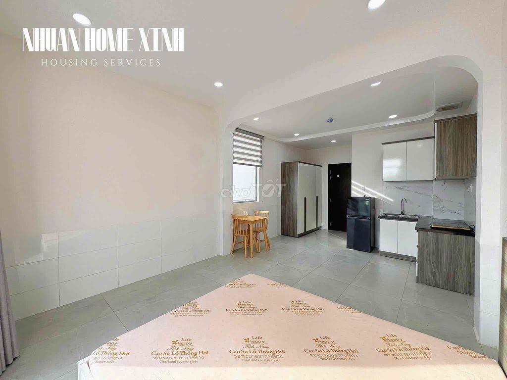 STUDIO BAN CÔNG THOÁNG NGAY CÔNG VIÊN HOÀNG VĂN THỤ - FULL NỘI THẤT
