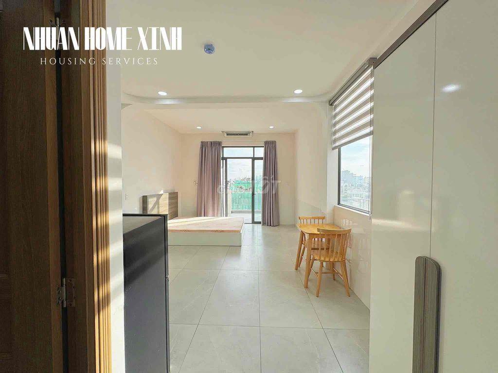 STUDIO BAN CÔNG THOÁNG NGAY CÔNG VIÊN HOÀNG VĂN THỤ - FULL NỘI THẤT