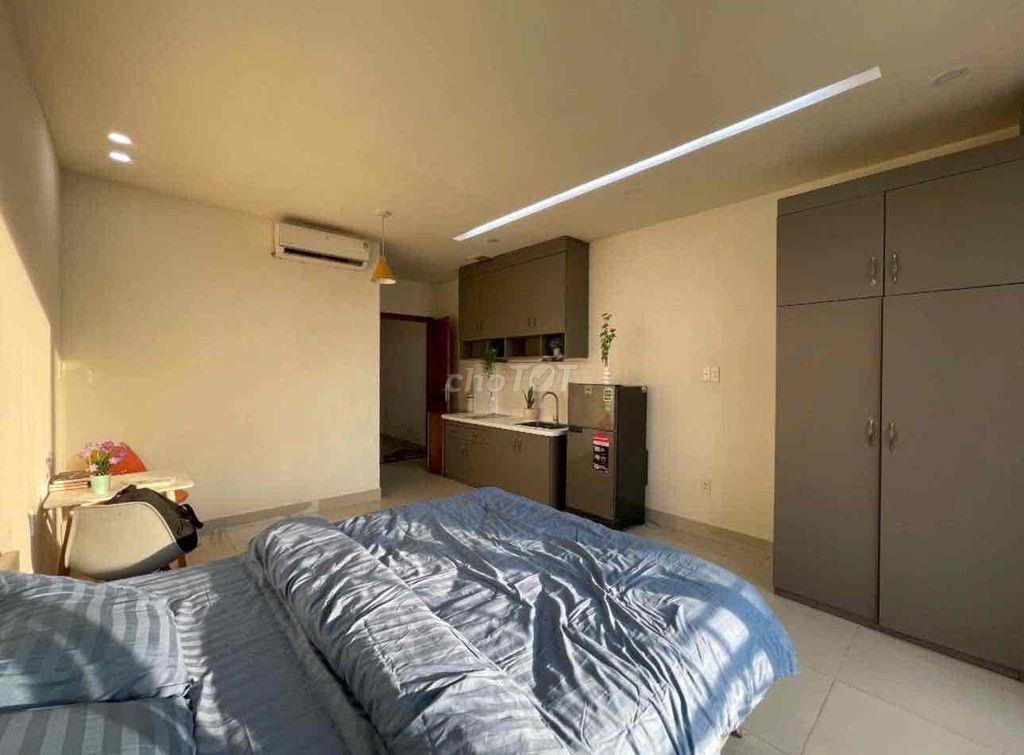 STUDIO BAN CÔNG THOÁNG MÁT NGAY NGÃ TƯ BẢY HIỀN - FULL NỘI THẤT