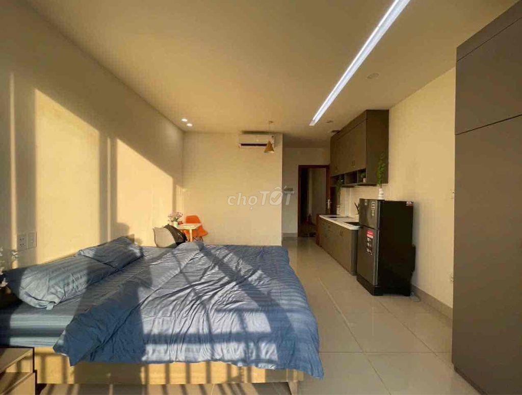 STUDIO BAN CÔNG THOÁNG MÁT NGAY NGÃ TƯ BẢY HIỀN - FULL NỘI THẤT