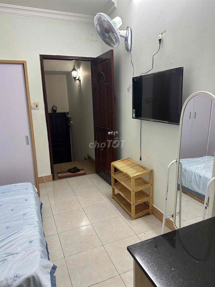 CHDV Ngay Nguyễn Văn Trỗi Gần CV Hoàng Văn Thụ Gần Sân Bay