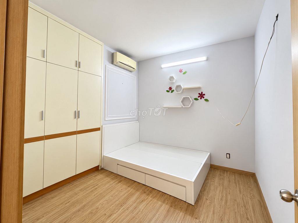 CHO THUÊ CĂN HỘ ORIENTAL PLAZA 2PN 2WC 83M² NỘI THẤT CƠ BẢN – 12,5 TR