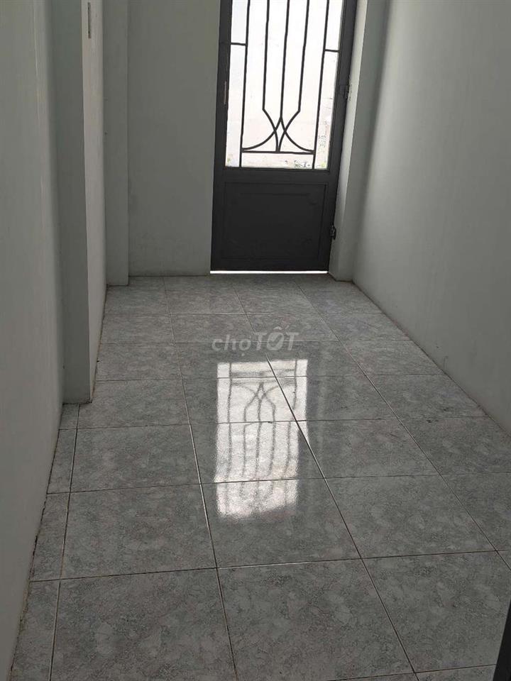 NHÀ CHO THUÊ NGUYÊN CĂN NGAY ĐỒNG ĐEN 4PN 3VS GIÁ 7TR