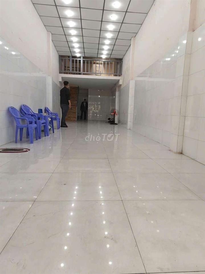 NHÀ CHO THUÊ NGUYÊN CĂN NGAY TÂN BÌNH HẺM XE TẢI ĐẬU CỬA 