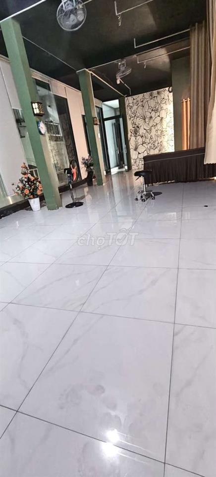 CHÍNH CHỦ CHO THUÊ NGUYÊN LẦU 1  DT 70M