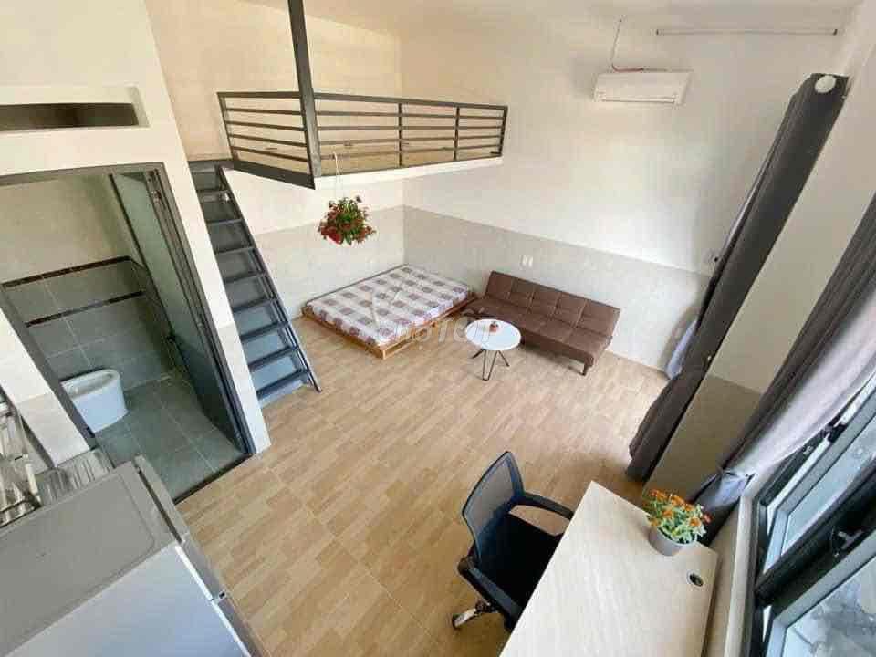 Siêu Phẩm - DUPLEX GÁC CAO 2 CHỖ NGỦ - NHÀ MỚI - GIÁP Q1,Q3,Q10...