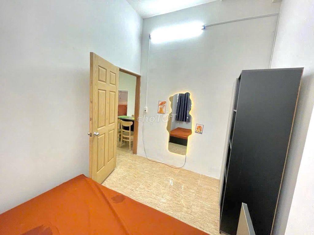 Cho thuê CHDV 2PN 60m2 full Nội thất ban công rộng rãi, 03 Tr Mai Ninh