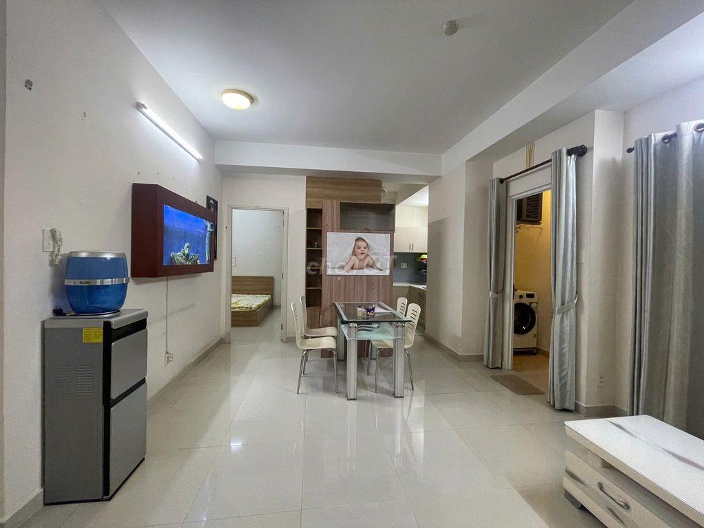 Giá 11tr cho căn 81m2, 2p ngủ có nội thất- C/c Carillon 1-Tân Bình