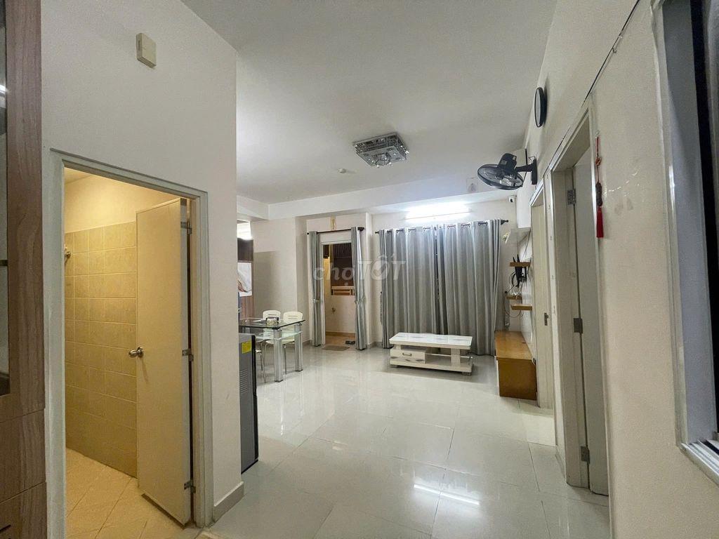 Giá 11tr cho căn 81m2, 2p ngủ có nội thất- C/c Carillon 1-Tân Bình