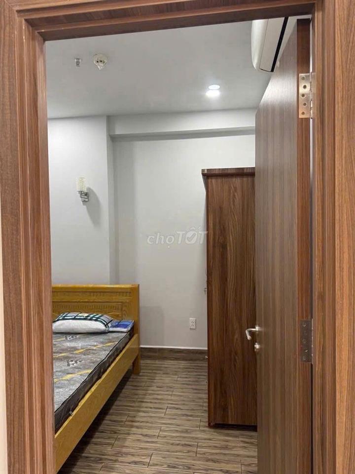 Căn 2p ngủ rộng 76m2, C/c  Harmona,Trương Công Định giá 12,5tr/tháng