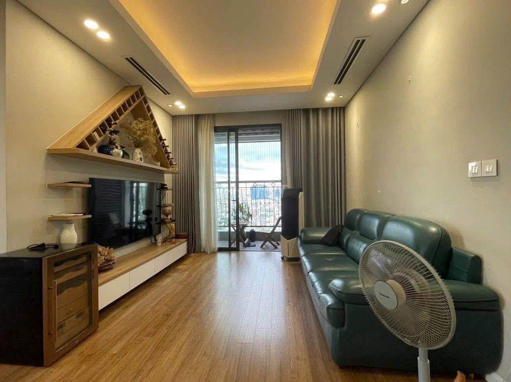 Cho thuê C/c Phúc Yên, Tân Bình 2Pn, full nt có ban công giá 10,5tr/th