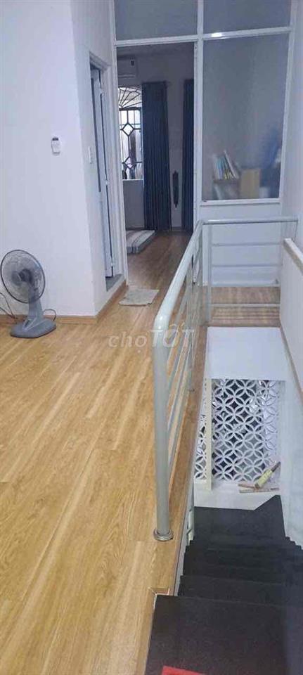 Nhà đẹp 4.3x10m Lạc Long Quân P10 Tân Bình