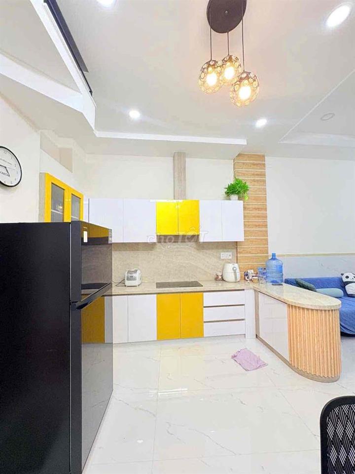 Bán nhà  Lạc Long Quân 4x10m P8 Tân Bình HXH