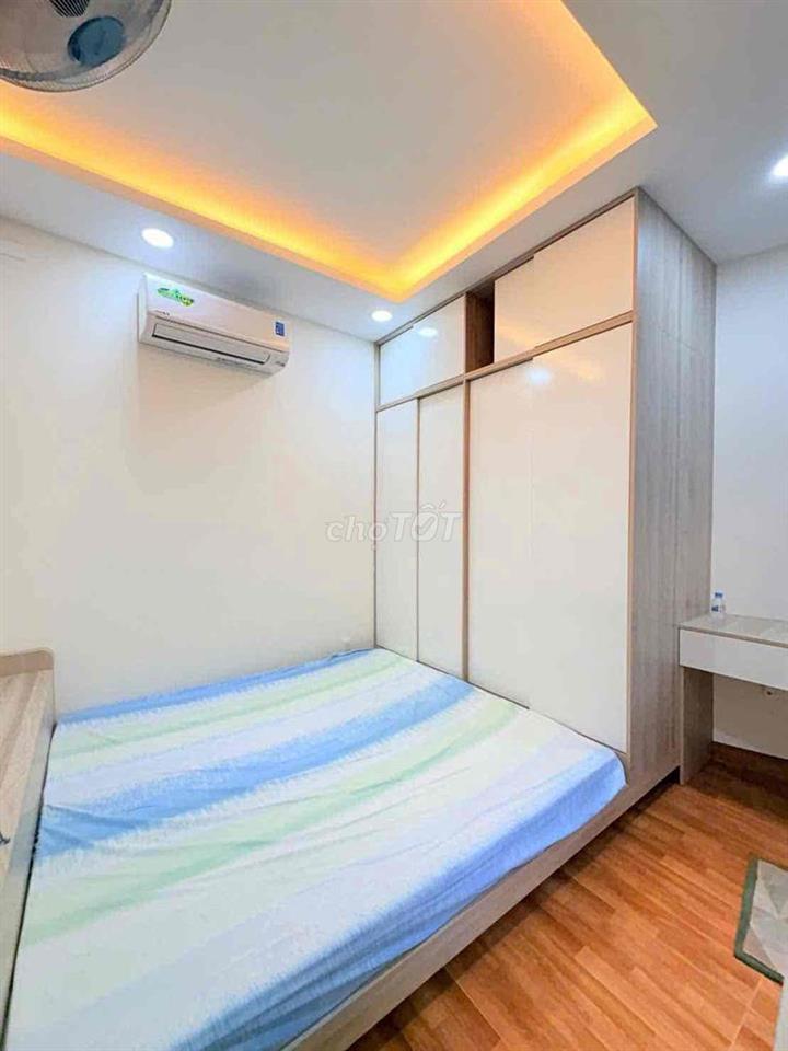 Bán nhà  Lạc Long Quân 4x10m P8 Tân Bình HXH