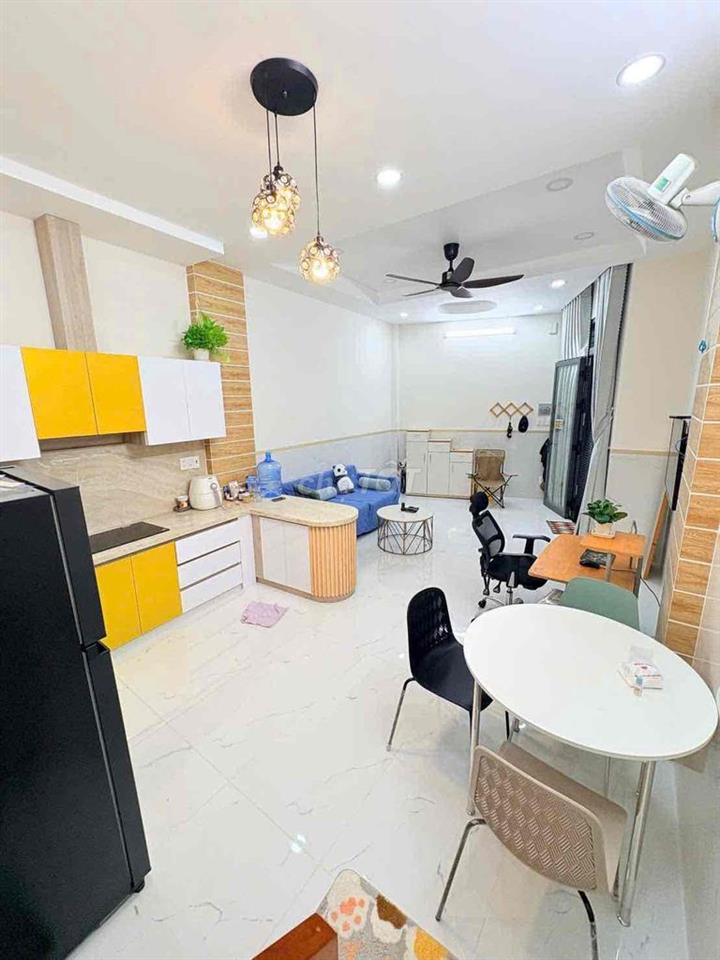 Bán nhà  Lạc Long Quân 4x10m P8 Tân Bình HXH
