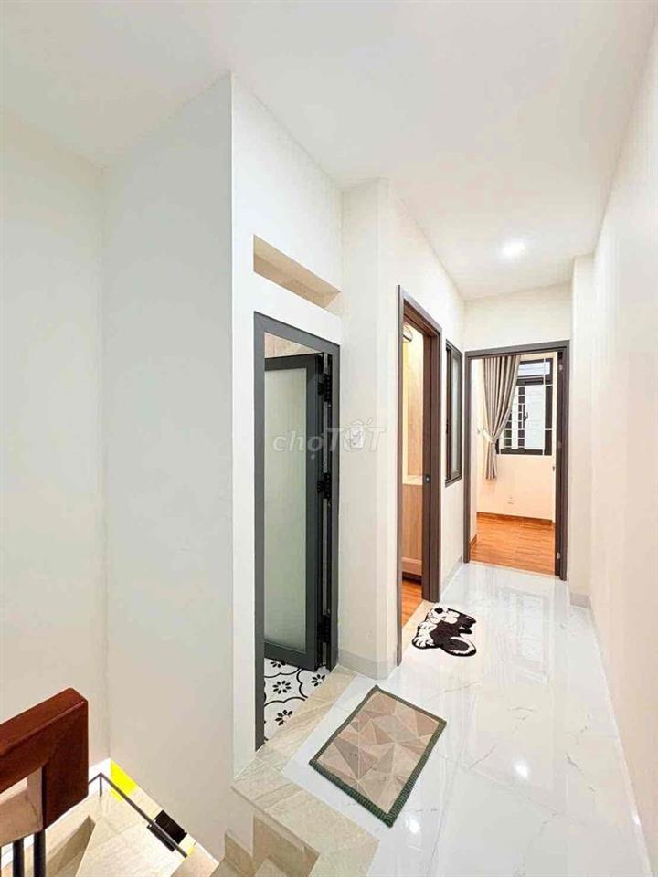 Bán nhà  Lạc Long Quân 4x10m P8 Tân Bình HXH