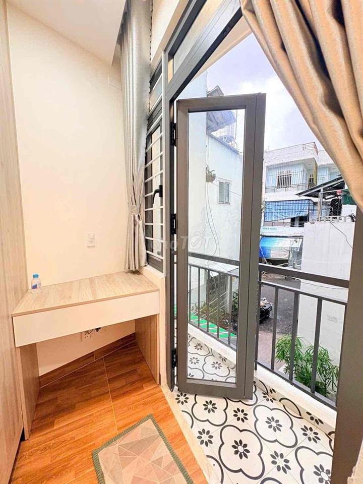 Bán nhà  Lạc Long Quân 4x10m P8 Tân Bình HXH