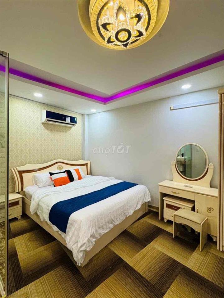 Nhà Tân Bình 4.2x12m Ni Sư Huỳnh Liên Phường 10