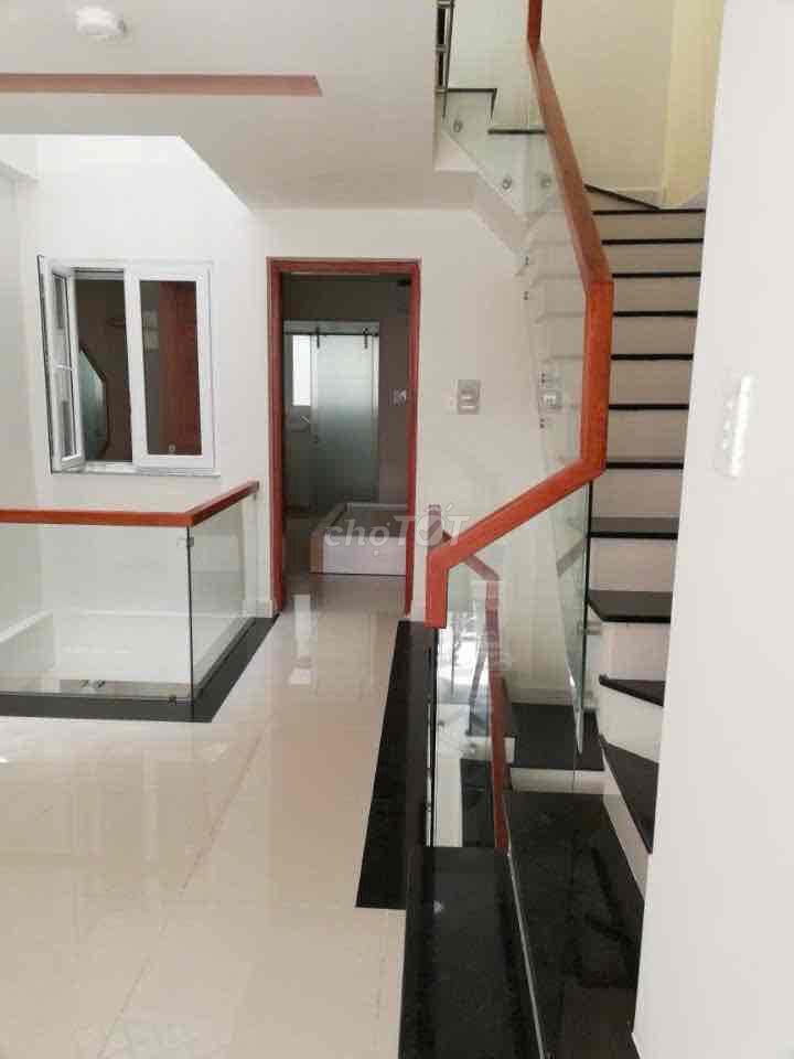 Nhà BTCT 4x17m Âu Cơ P9 Tân Bình