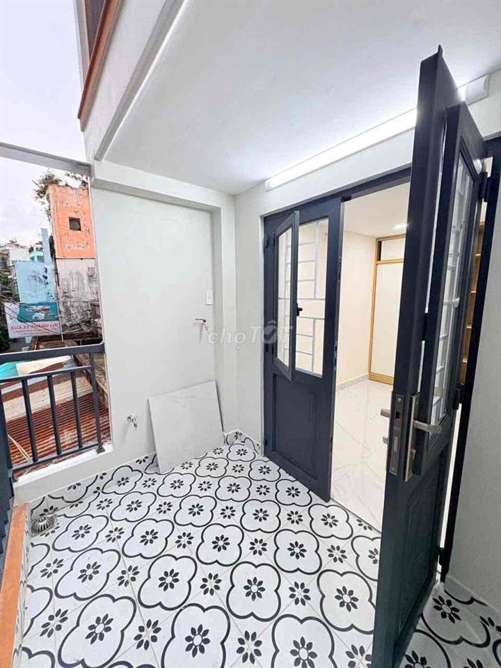 Nhà đẹp hẻm xe hơi Lạc Long Quân p8 Tân Bình
