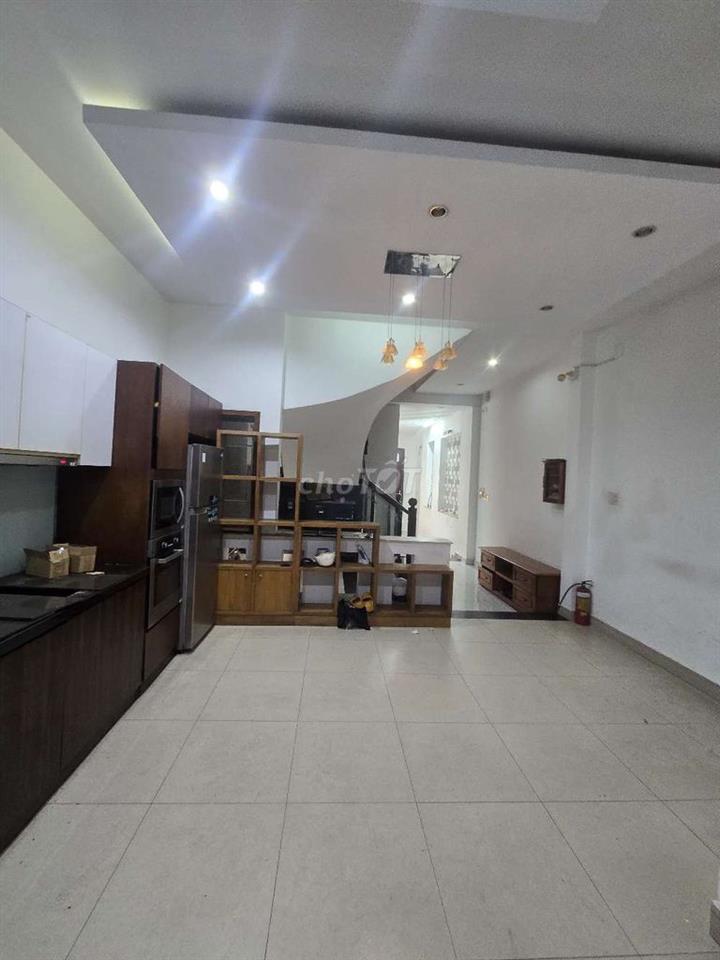 Chính chủ bán nhà 5×20, 4 tầng cách sây bay chỉ 200m