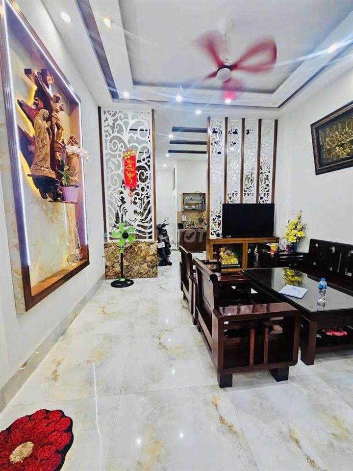 NHÀ ĐẸP KHU BÀU CÁT SÁT MẶT TIỀN 42M2 3 TẦNG