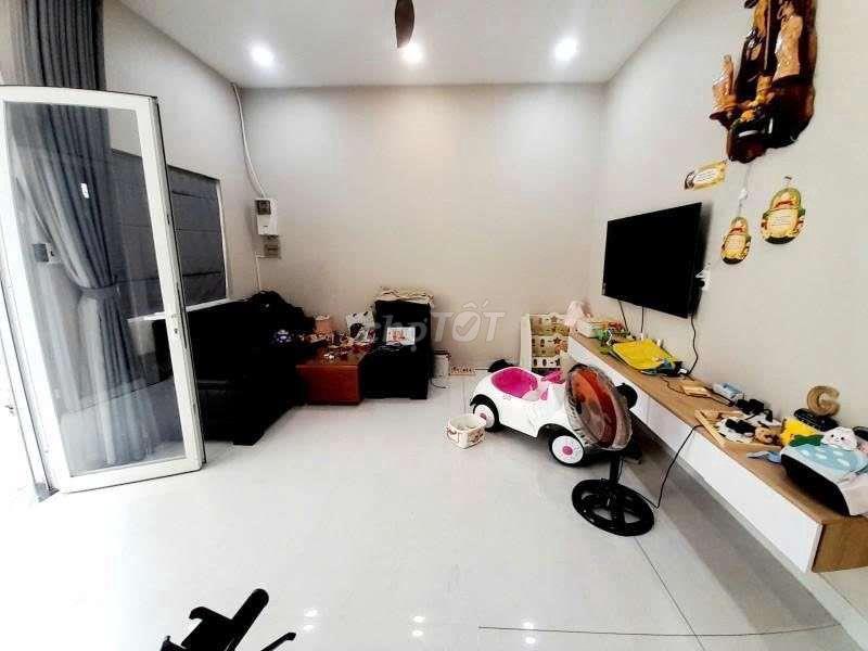 NHÀ ĐẸP - GIÁ RẺ - KHU DÂN CƯ VĂN MINH - ĐÔ THỊ ĐẸP - 46M2 - 4.5 TỶ 