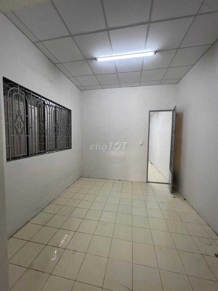 Lạc Long Quân khu Bàu Cát - HXH, 50m2 (4x13)- giá 5.8Tỷ
