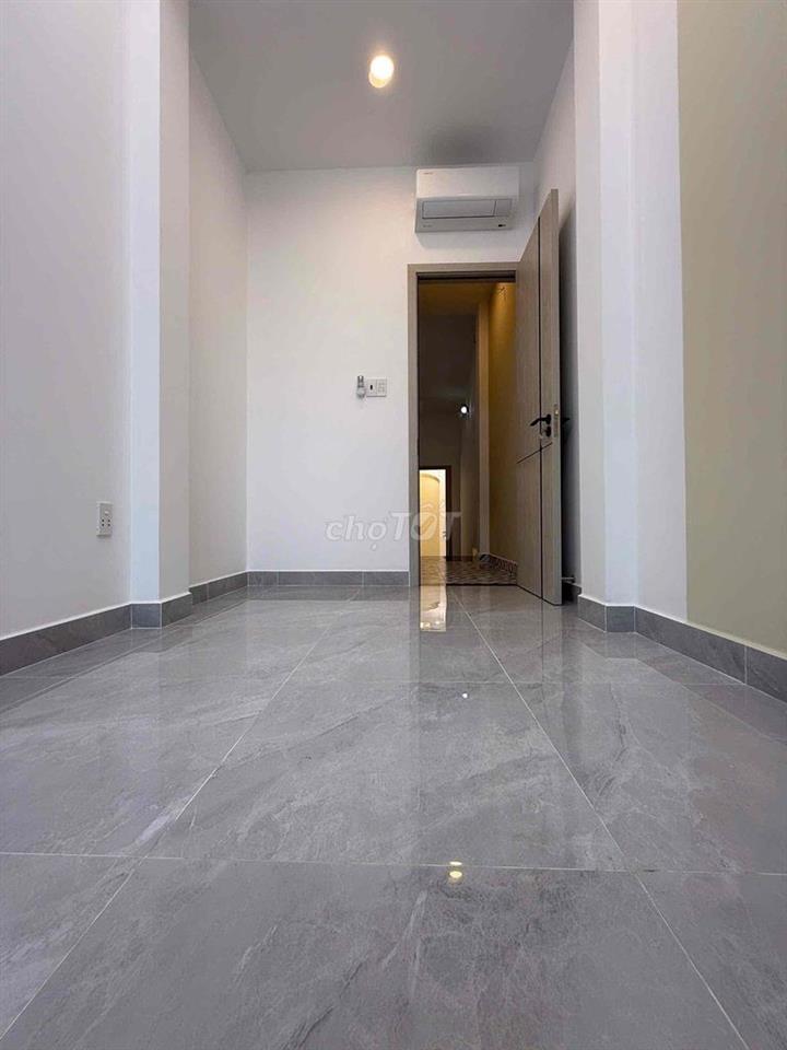 chính chủ nhà mặt tiền Luỹ bán bích