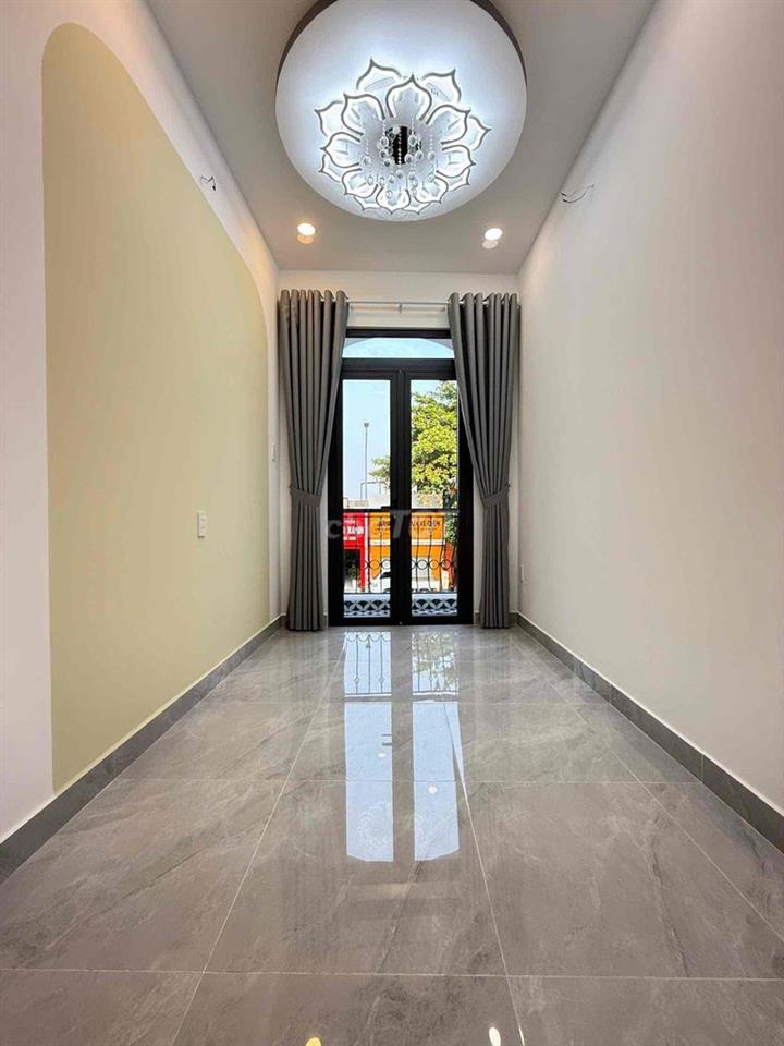 chính chủ nhà mặt tiền Luỹ bán bích