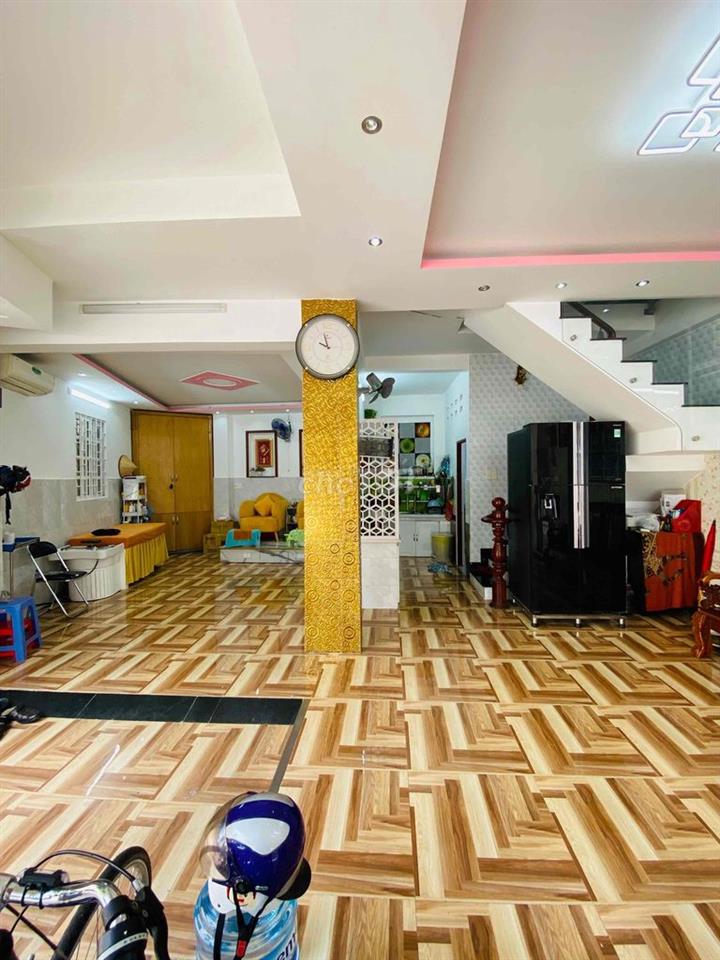NHÀ GỐC HAI MẶT TIỀN TIỆN KINH DOANH.